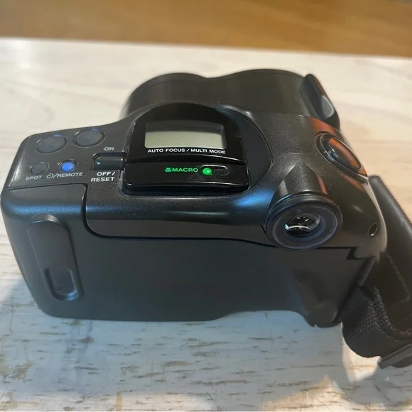 Olympus Infinity Super Zoom 300 35mm Film Camera